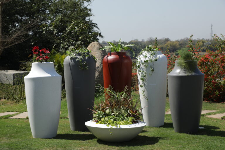 BIG URN Rainwater Luxury Garden Furniture