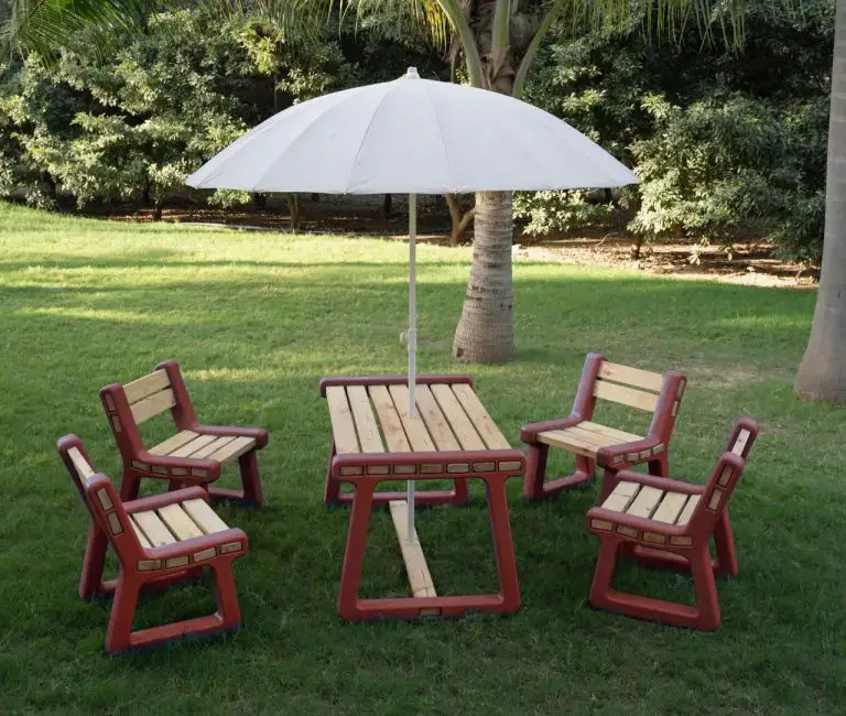 Unwind luxury Outdoor Furniture India
